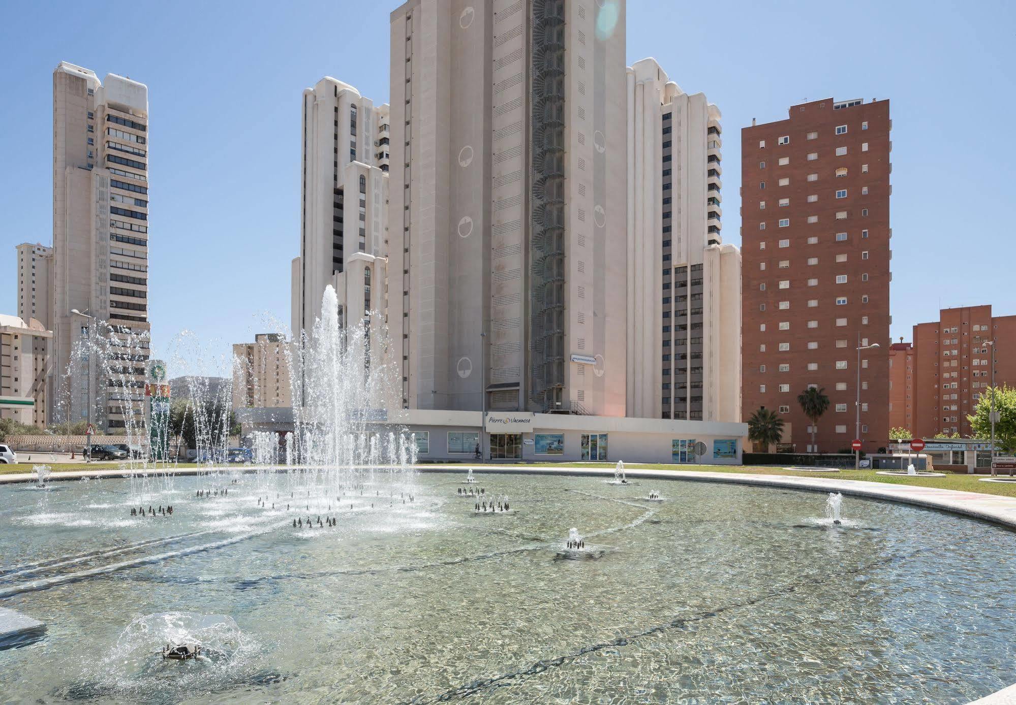 Pierre & Vacances Benidorm Levante Bagian luar foto